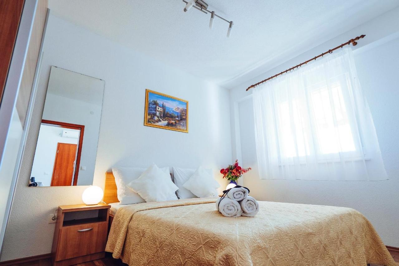 Apartmani Simundic Trogir Exteriör bild